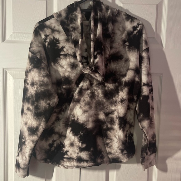 Urban Planet Tie-Dye Comfy Hoodie - Picture 4 of 5